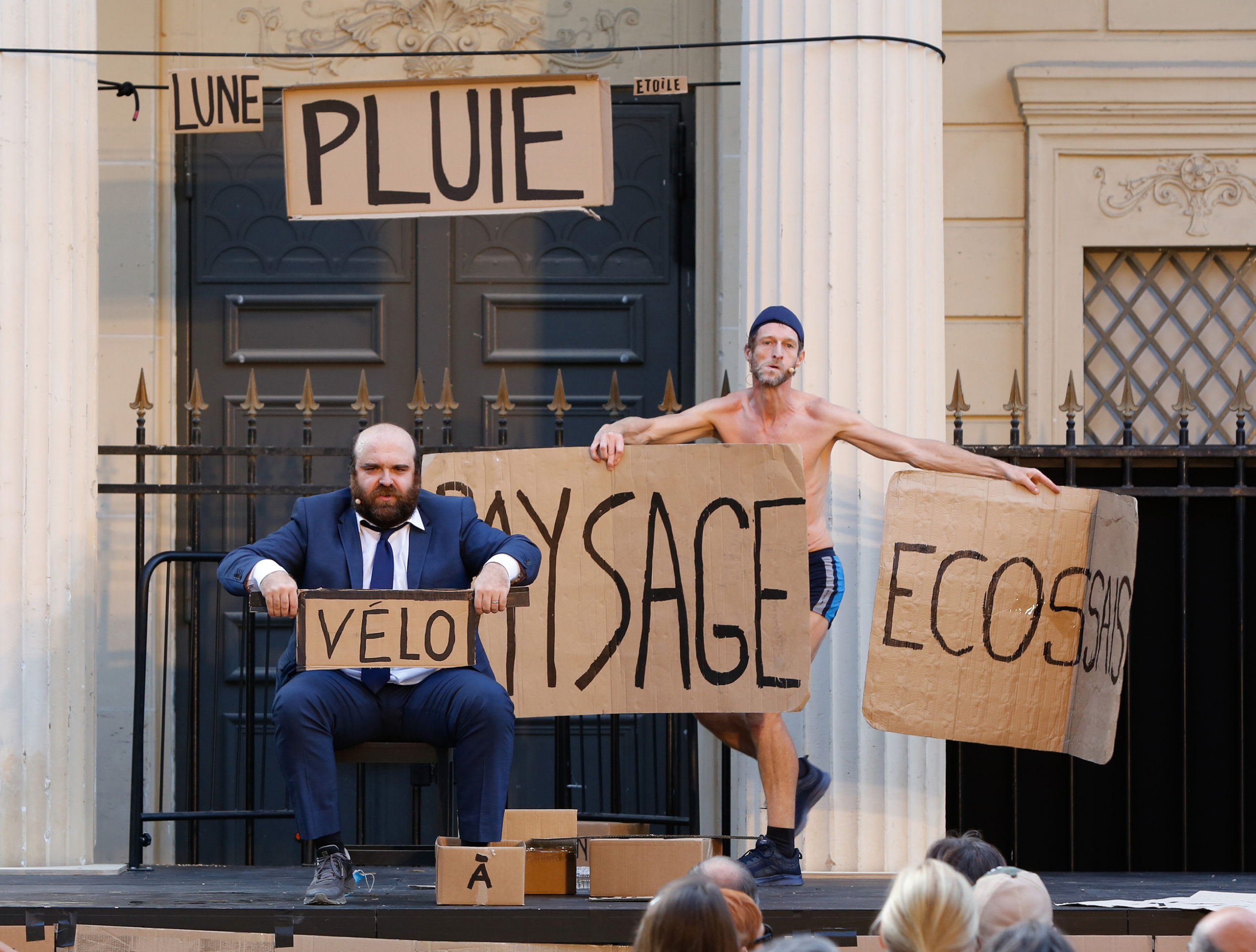 Les Gros Patinent Bien Cabaret De Carton « CRÉER DES ÉTATS D’INCERTITUDE » - JunkPage
