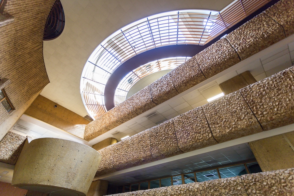 caisse-épargne-mériadeck-bordeaux-transformation-visite