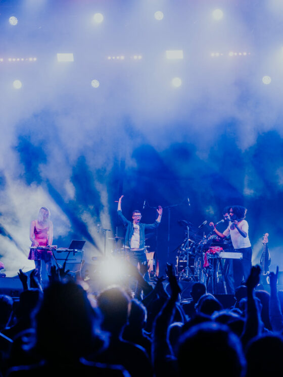 RES25_JOUR04_PSYCHOTIC MONKS AND GUESTS_LOUIS COMAR - 18